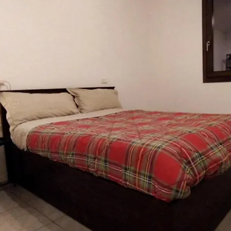 Adamello Peak Two Apartman *